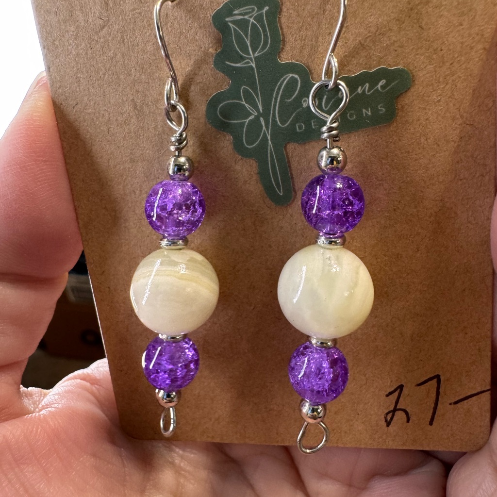 Purple And Cream Beaded Dangle Earrings 27$